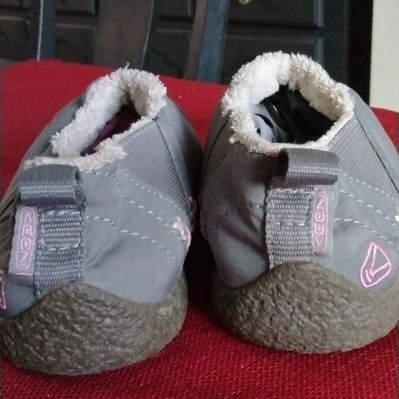 KEEN SLIPPERS - Picture 4 of 11